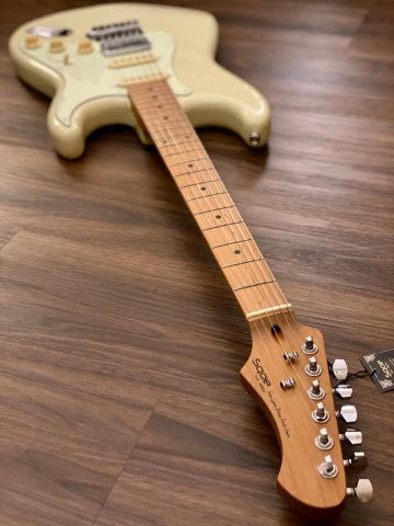 SQOE SEST 600 ELECTRIC GUITAR (WHITE)