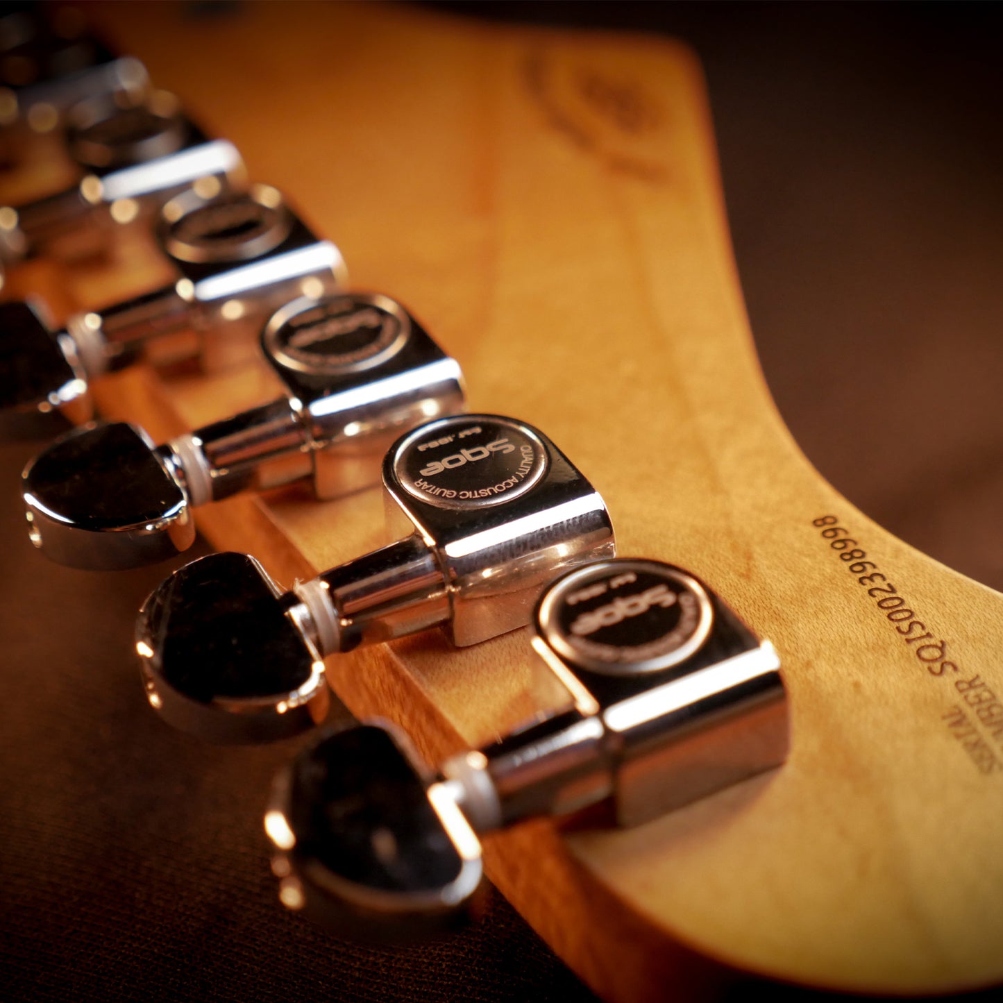 SQOE SEIB 550 ELECTRIC GUITAR (CHERRY SUNBRUST)